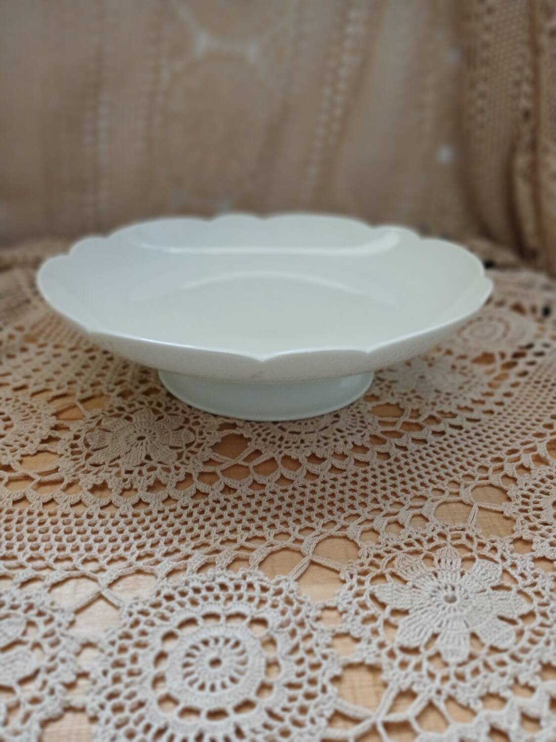 Compotier en porcelaine blanche