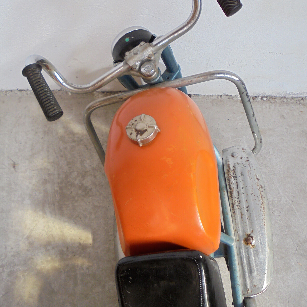 Ancienne moto de course à friction Sanchis Espana • EUR 10,00