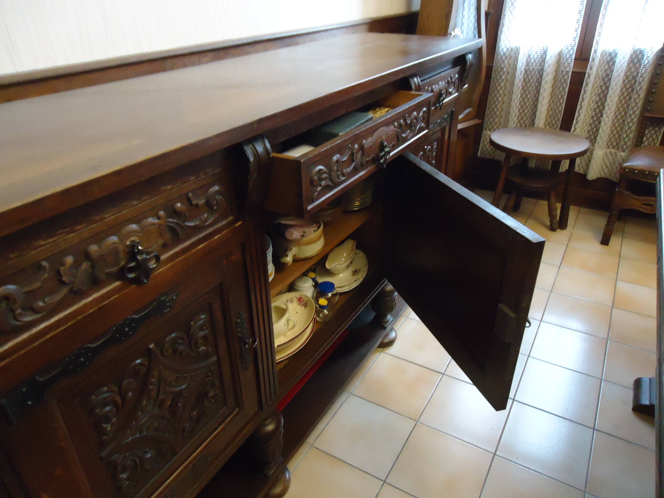 Sideboard with 3 doors / 3 drawers