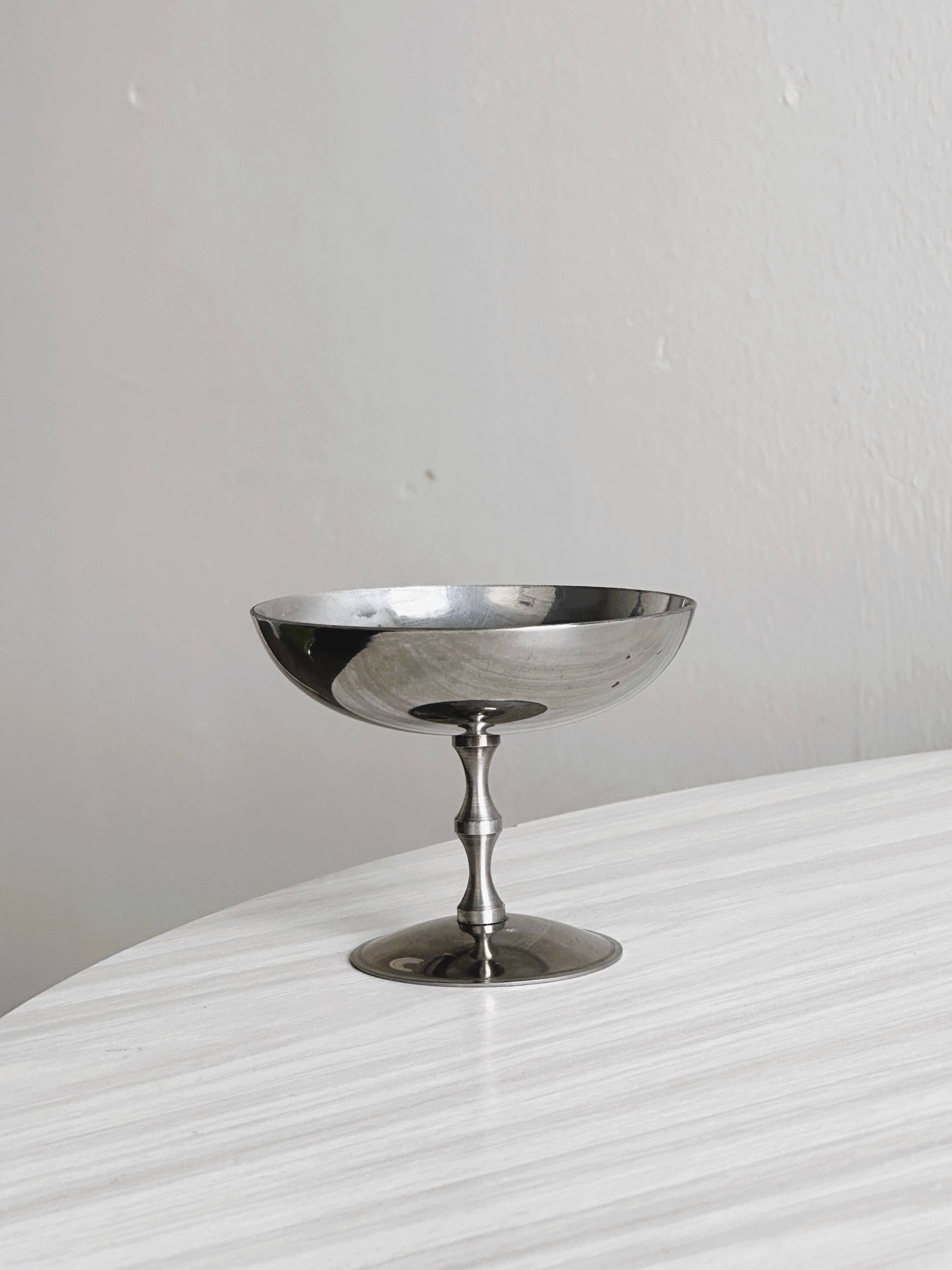 6 stainless steel footed bowls, Letang Remy style