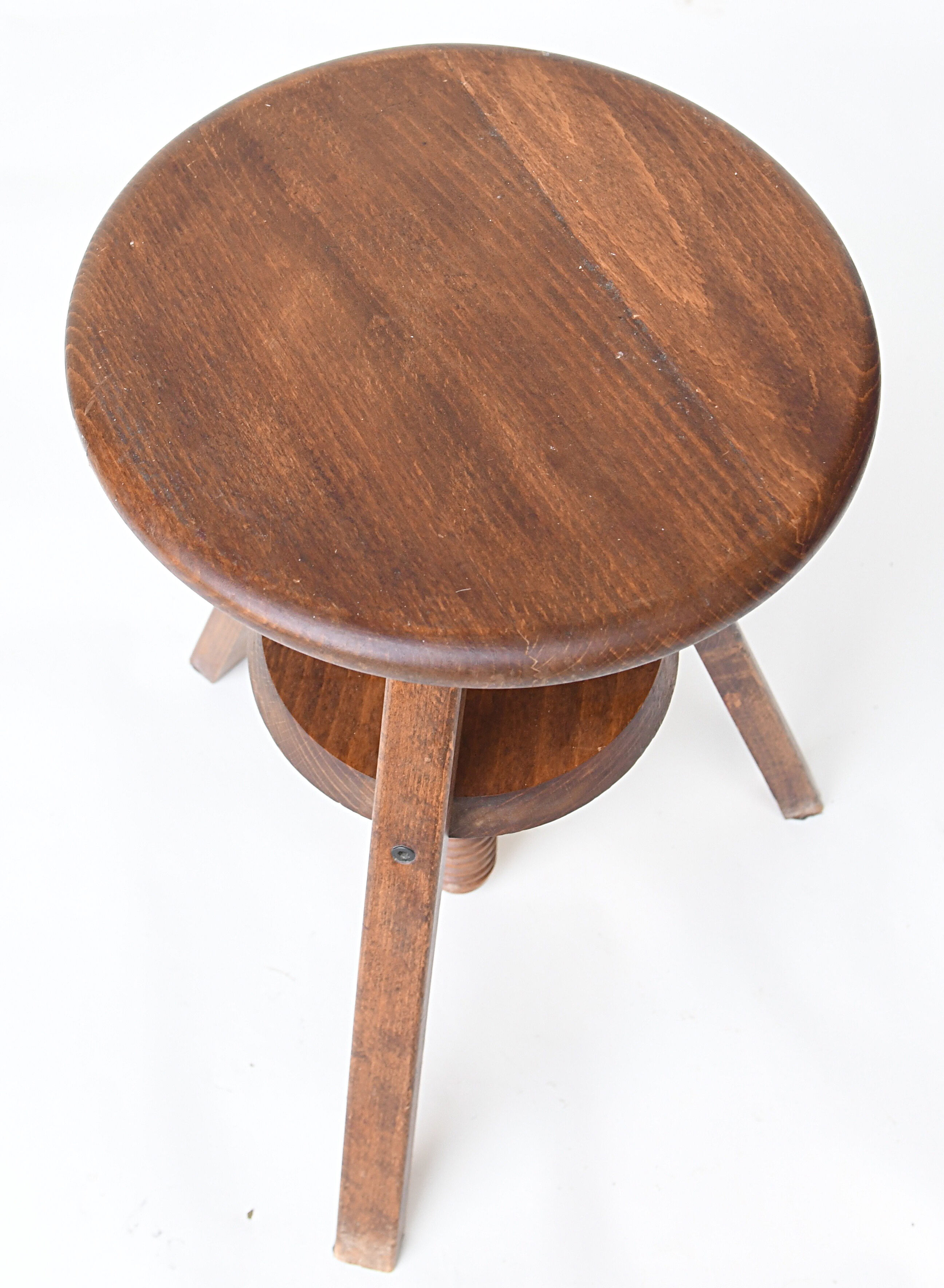 Screw architect's stool