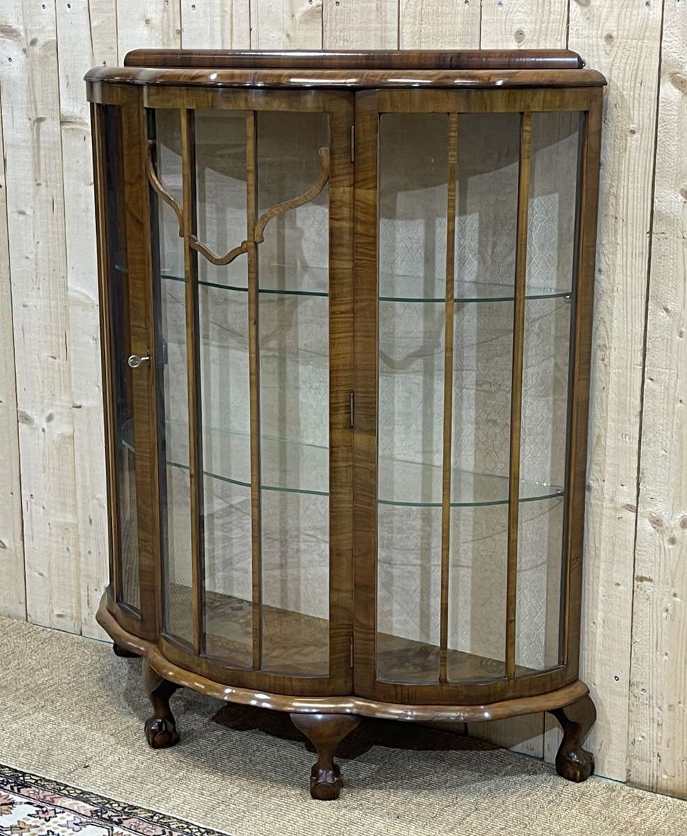 English Art Deco walnut showcase