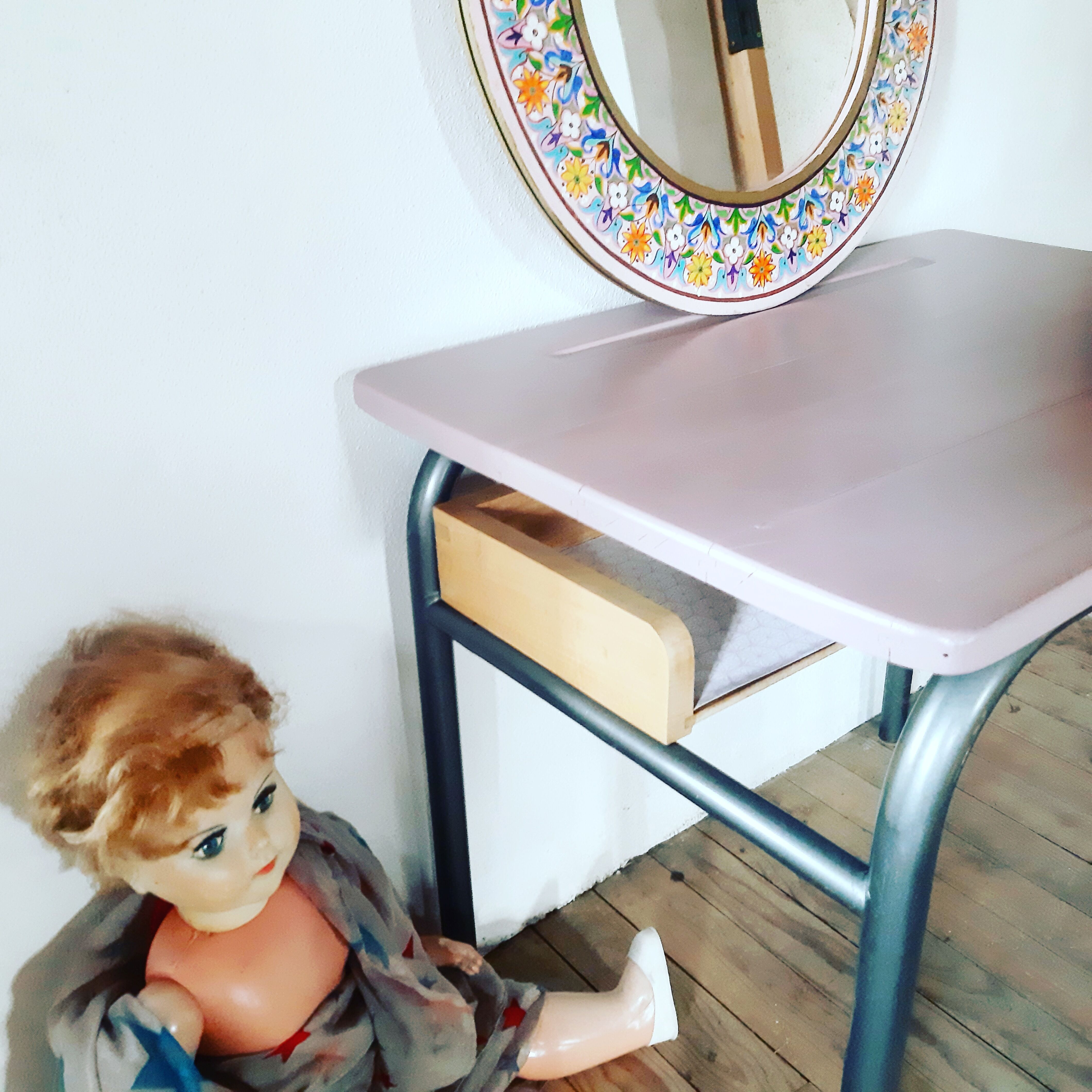 Schoolboy office 50s