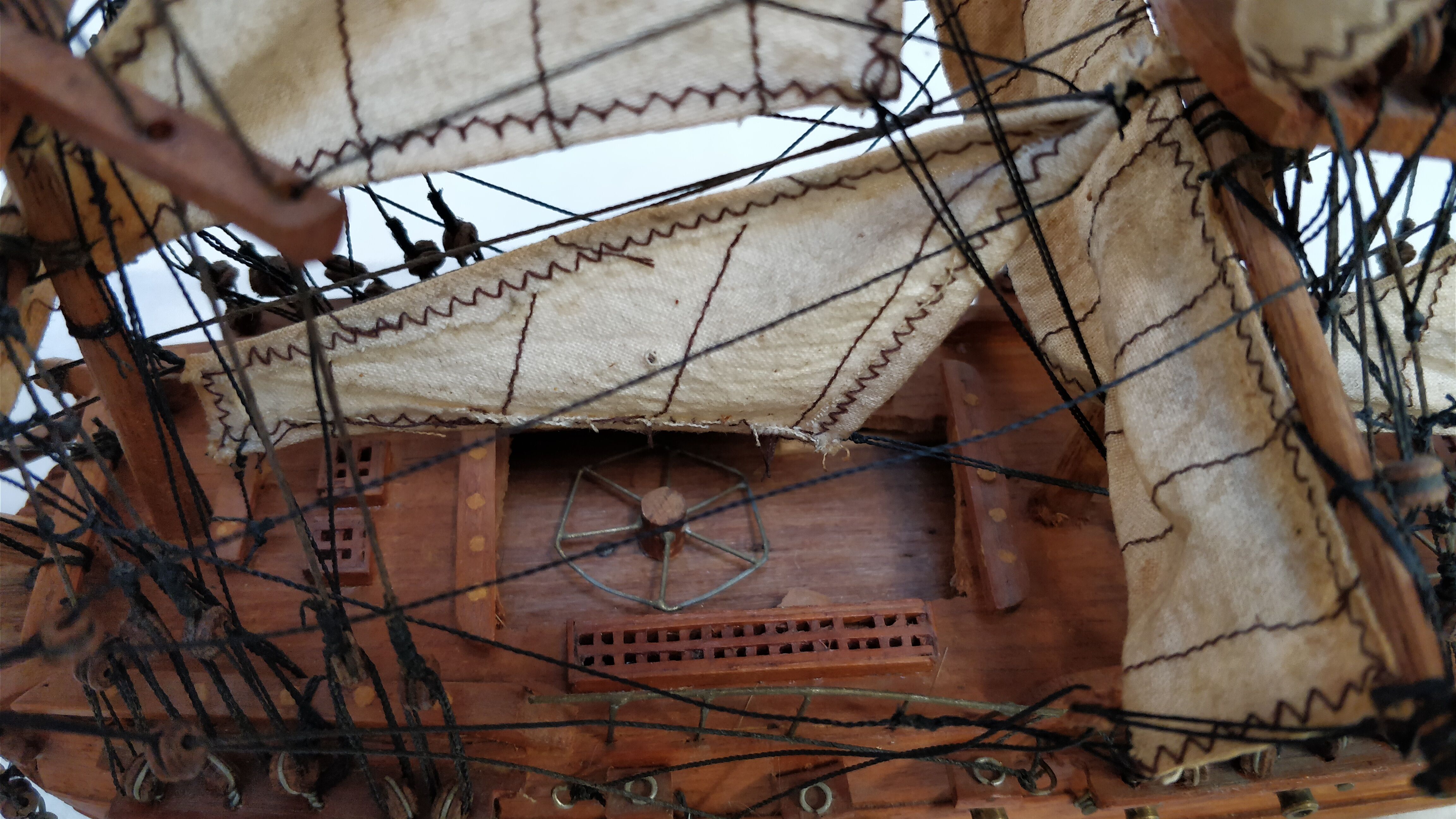 Boat model Le Saint Geran in wood and fabric