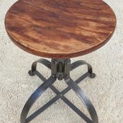 Bienaise stool of the years 1935, model 203 with 4 flat iron cathedral legs joined by a