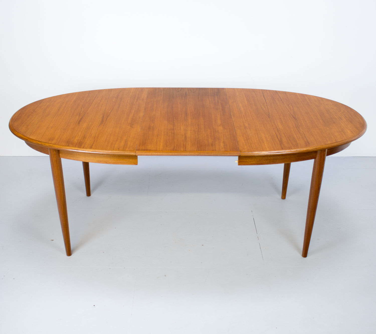 Danish teak oval extending dining table by Gudme Möbelfabriken, 1960s