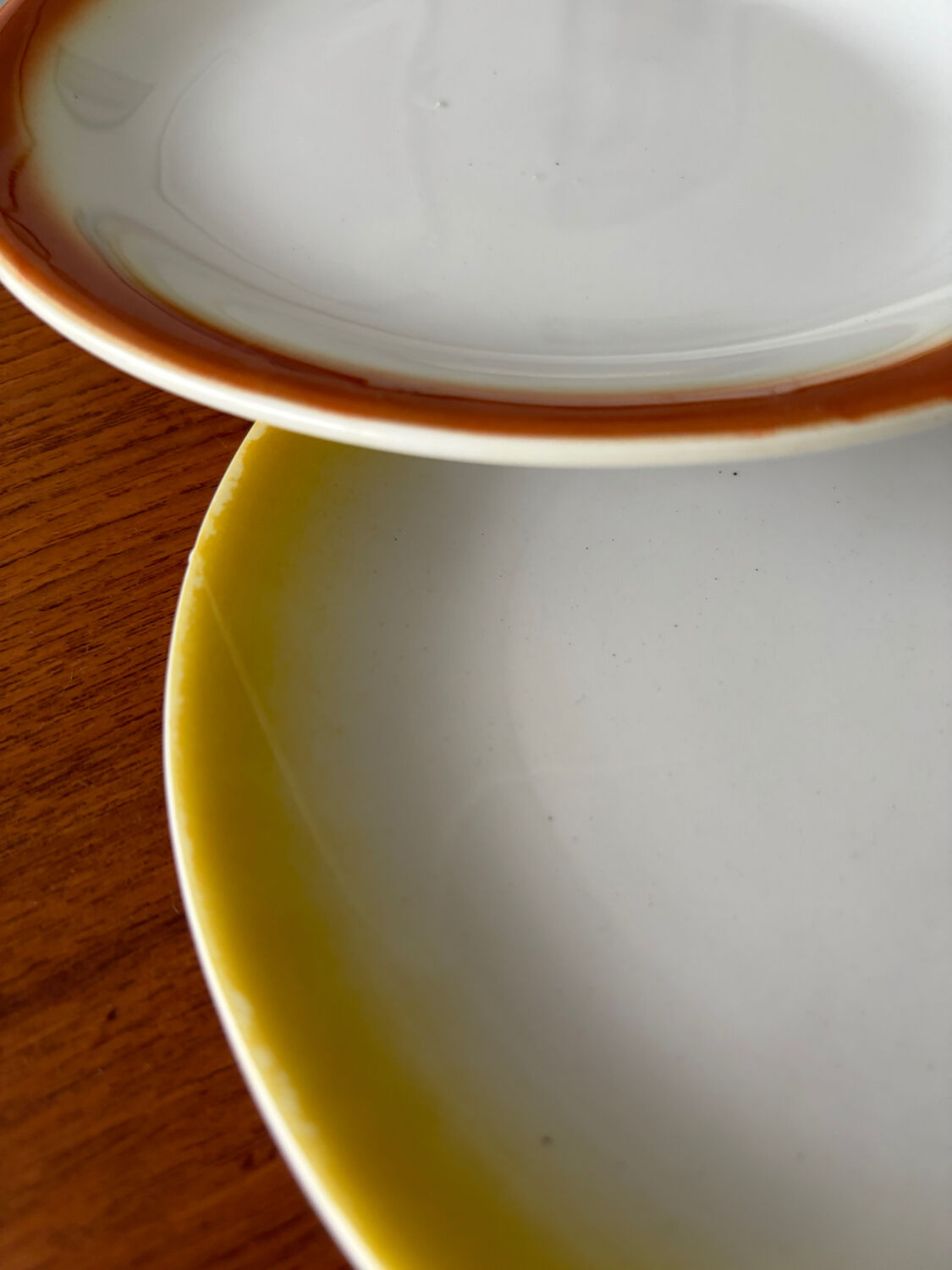 Moulin des Loups vintage dessert plates – Assorted colourful lot