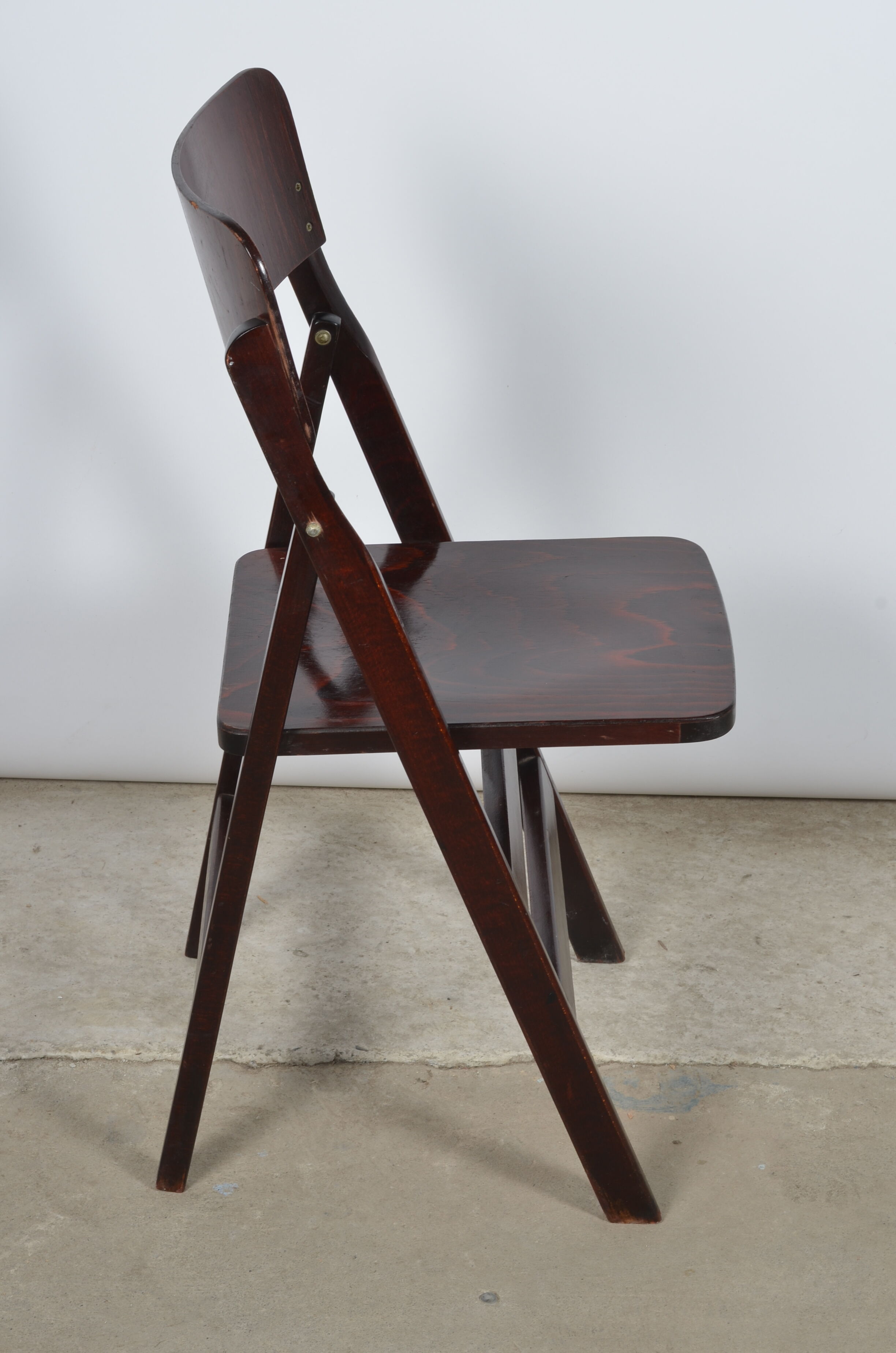 Baumann folding chair