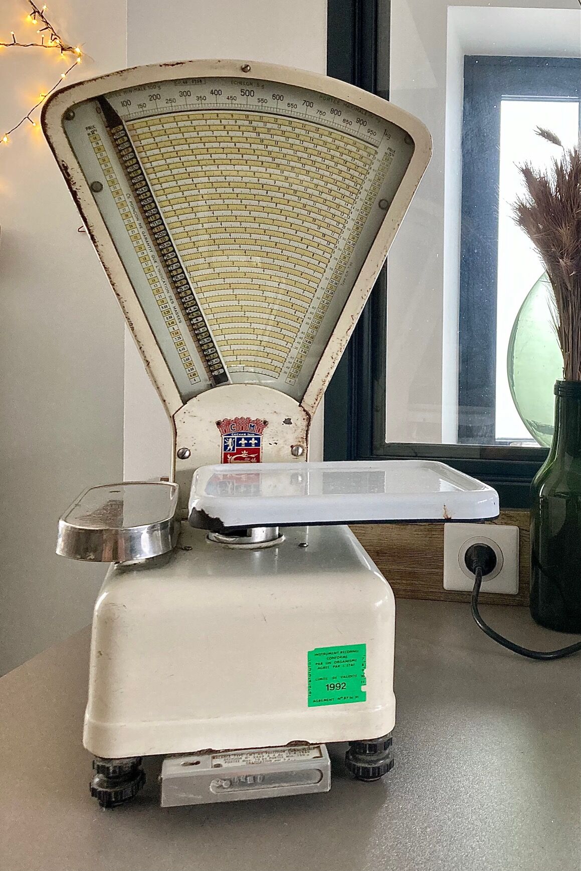 Old baker's scale