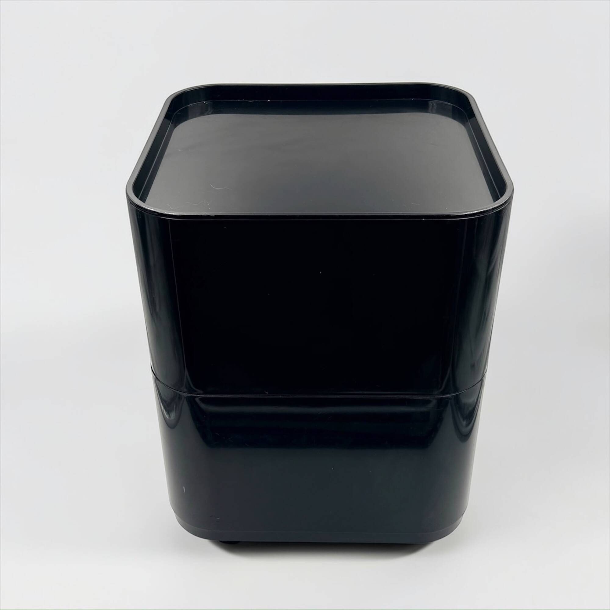 Meuble de rangement Kartell Componibili designé par Anna Castelli Ferrieri