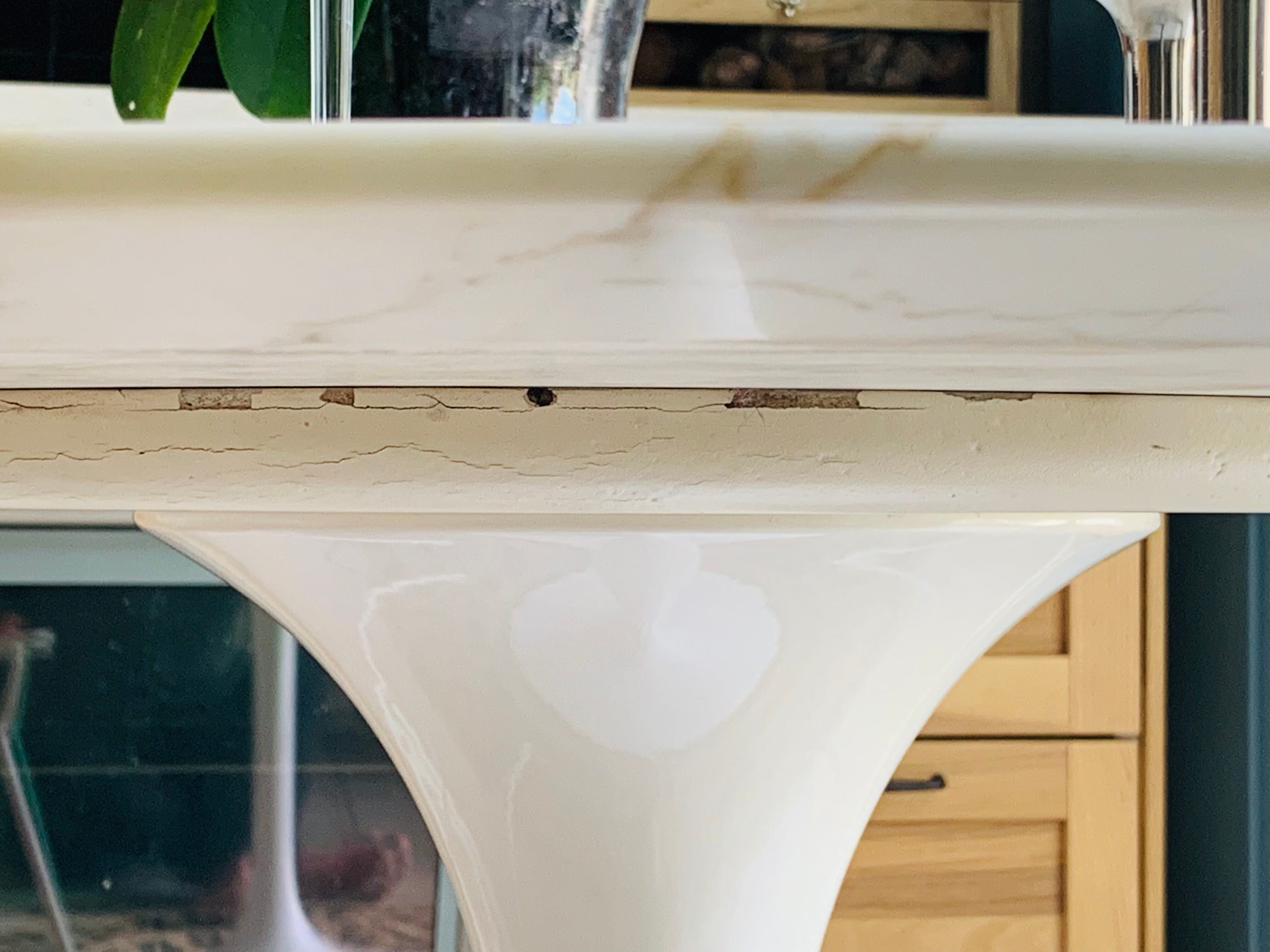 Table Tulip by Eero Saarinen for Knoll