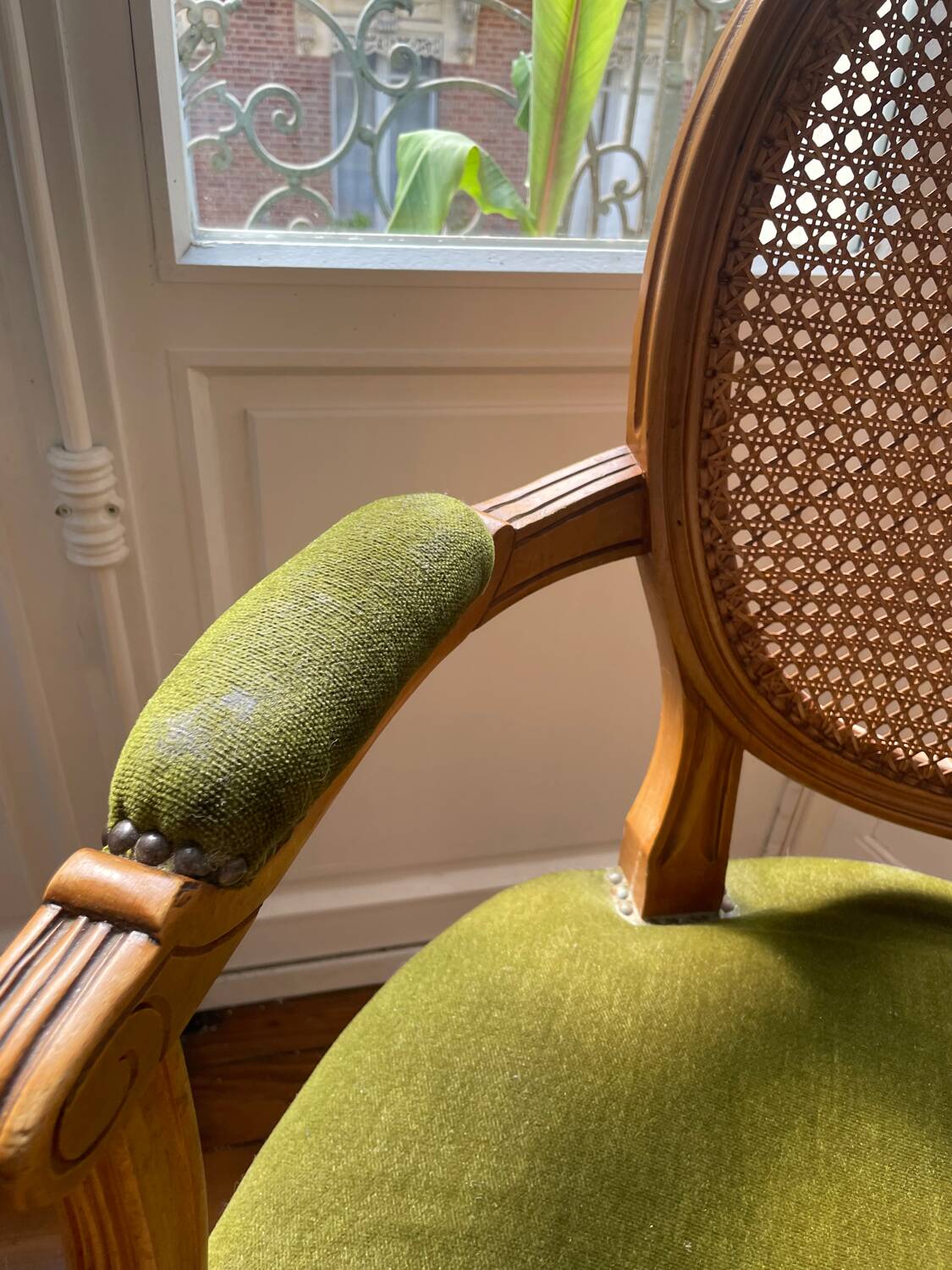 Louis XVI style armchair in velvet and rattan