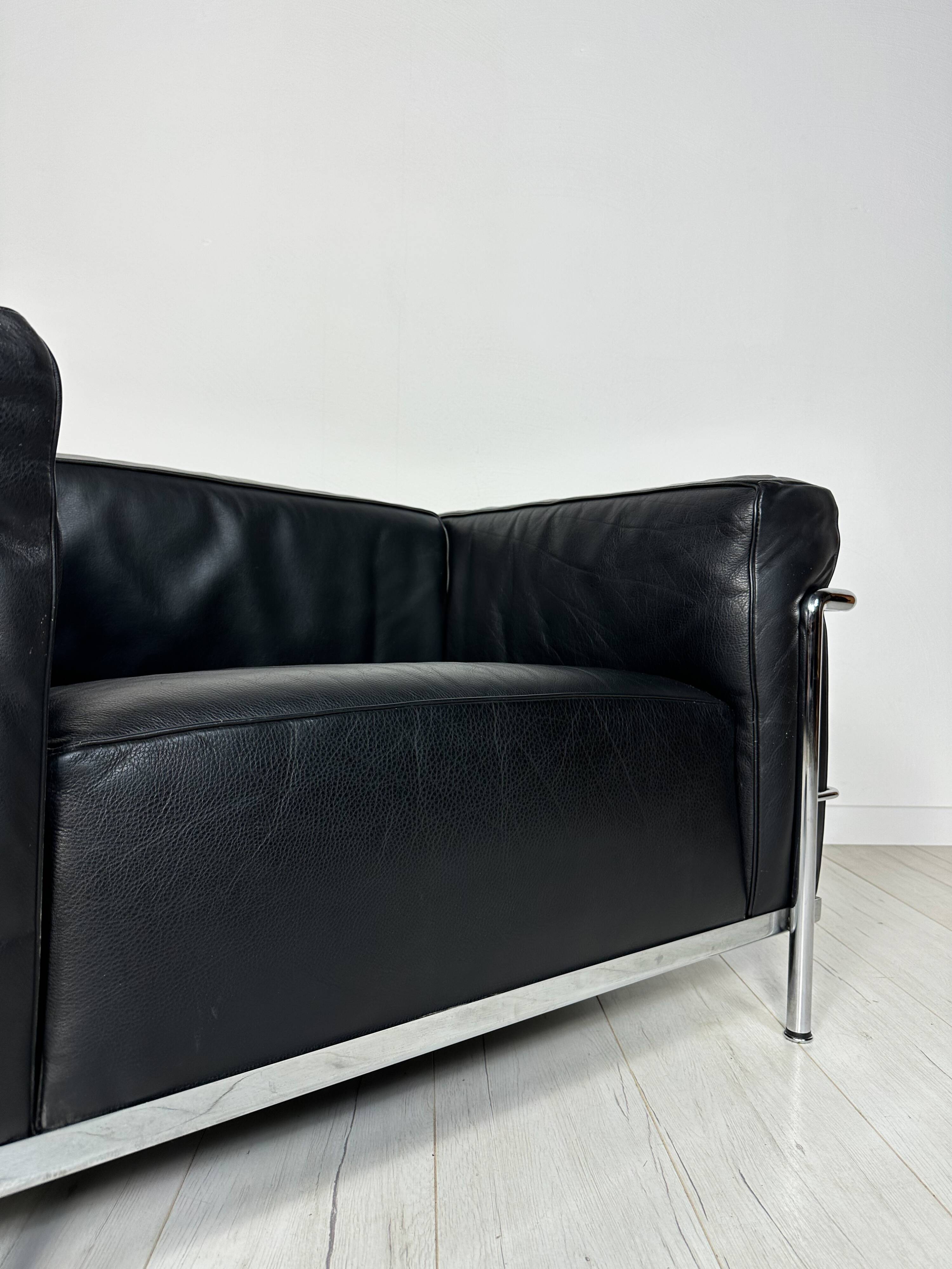 Fauteuil vintage en cuir lc3 par le corbusier & charlotte perriand - cassina