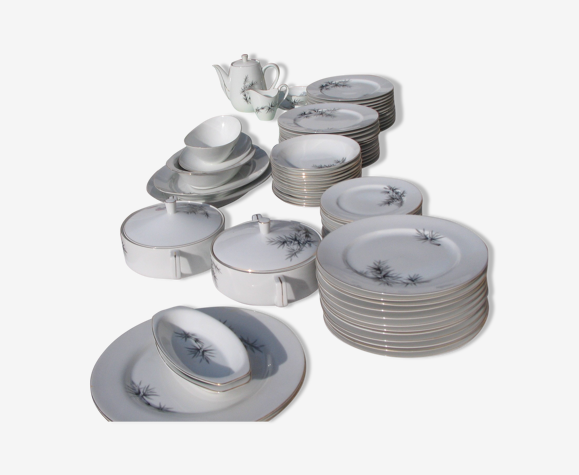 Service de table 70 pieces en porcelaine