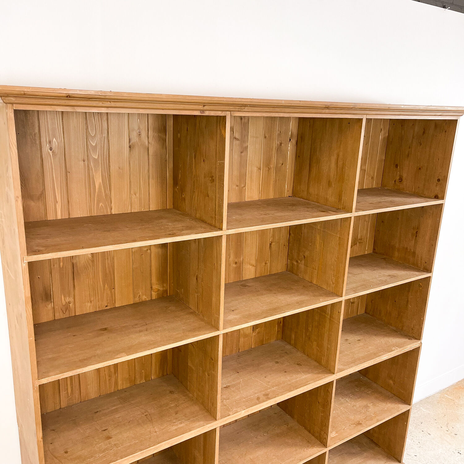 Pine wooden storage shop cabinet