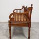 Banc sculpté à la main style Louis XVI avec siège en cannage tissé