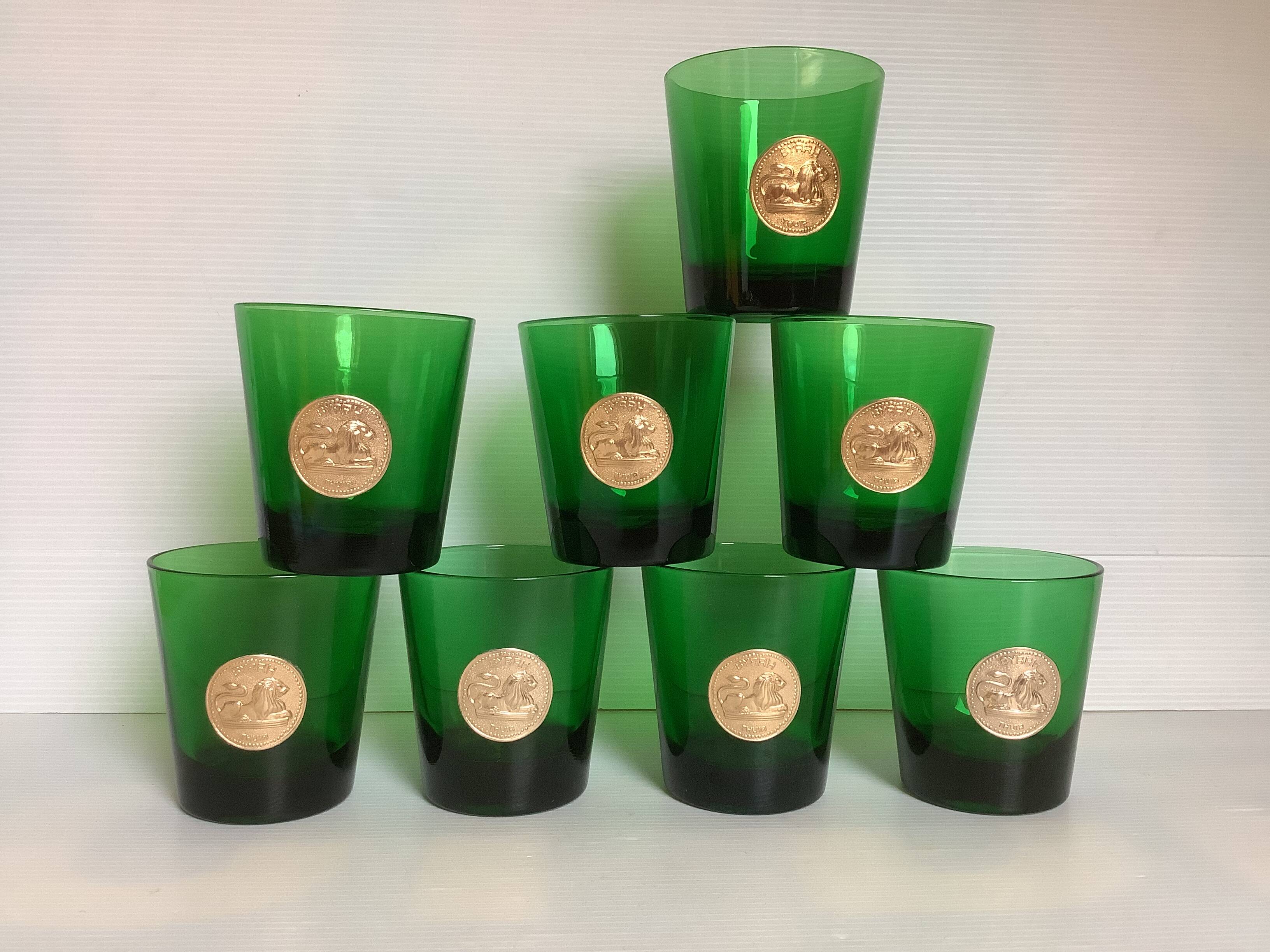 Eight byrrh green glasses