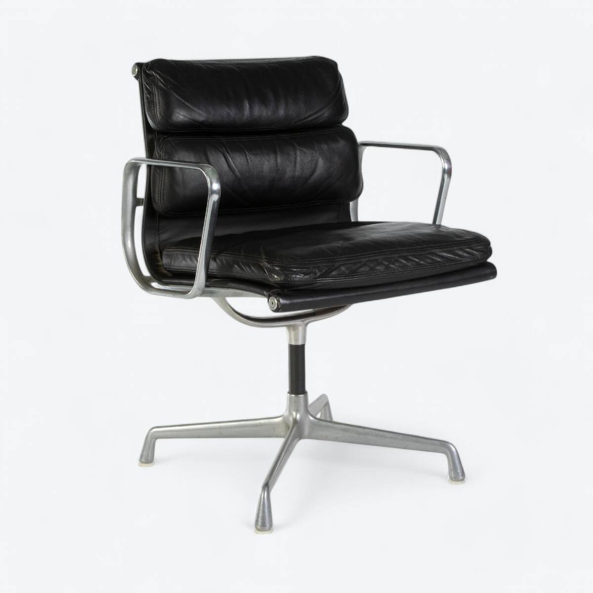 Black Herman Miller Original Eames EA408S ‘Soft Pad’ Desk Aluminium Chair