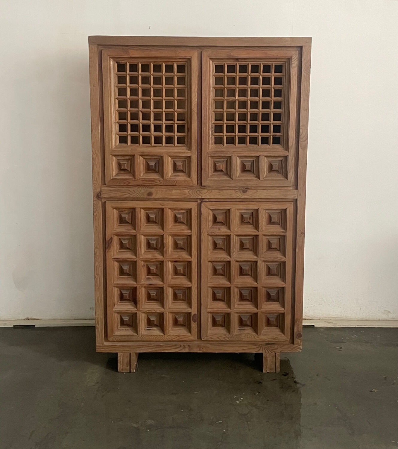 Cabinet vintage