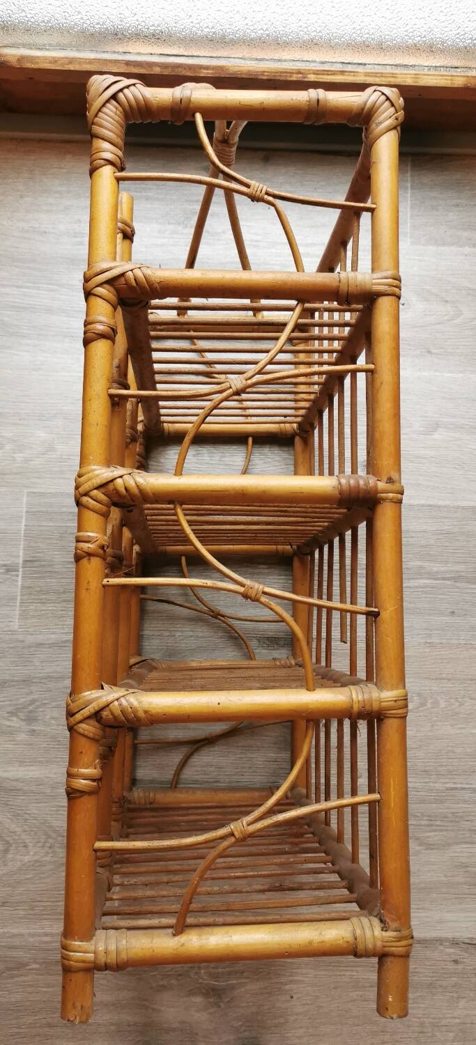 Wicker rattan shelf