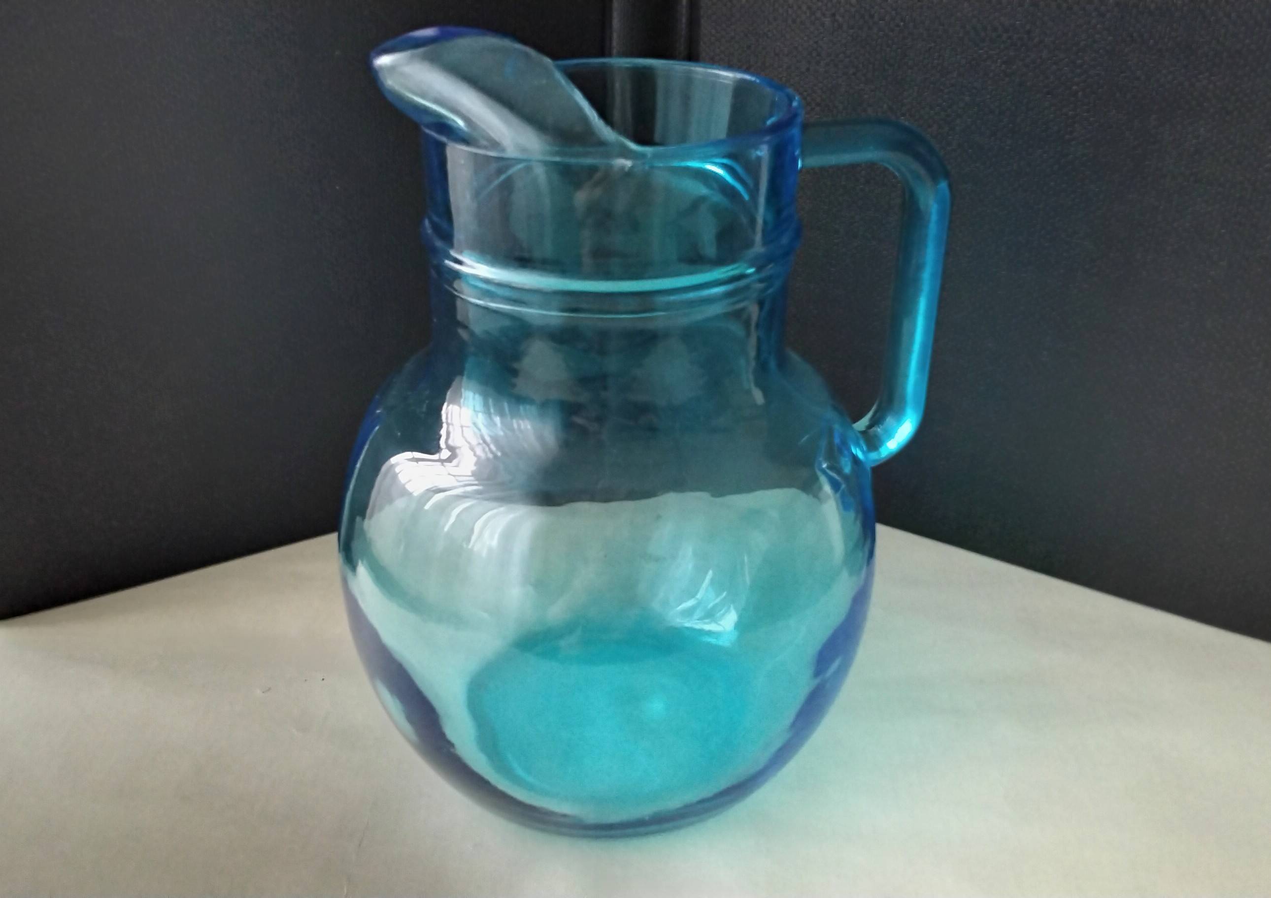 Water jug or orangeade in moulded glass 2 litres