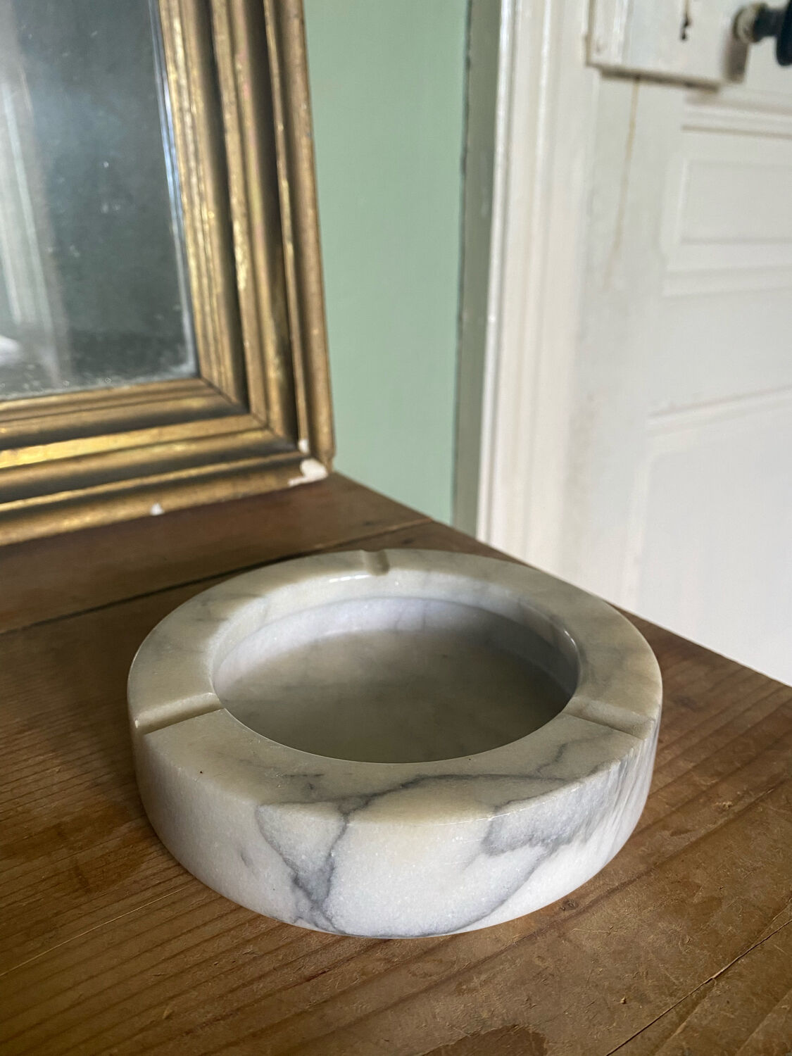 Cendrier vintage en marbre blanc