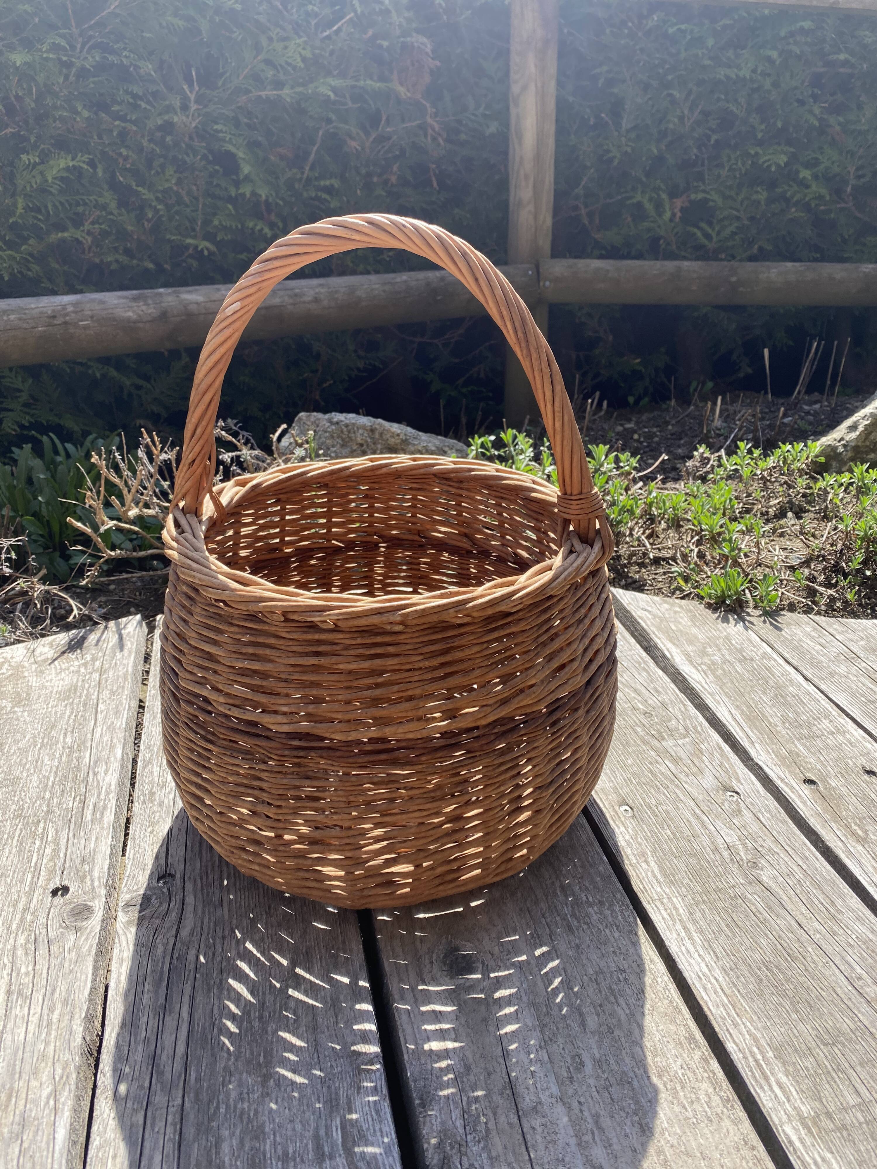 Large round wicker basket