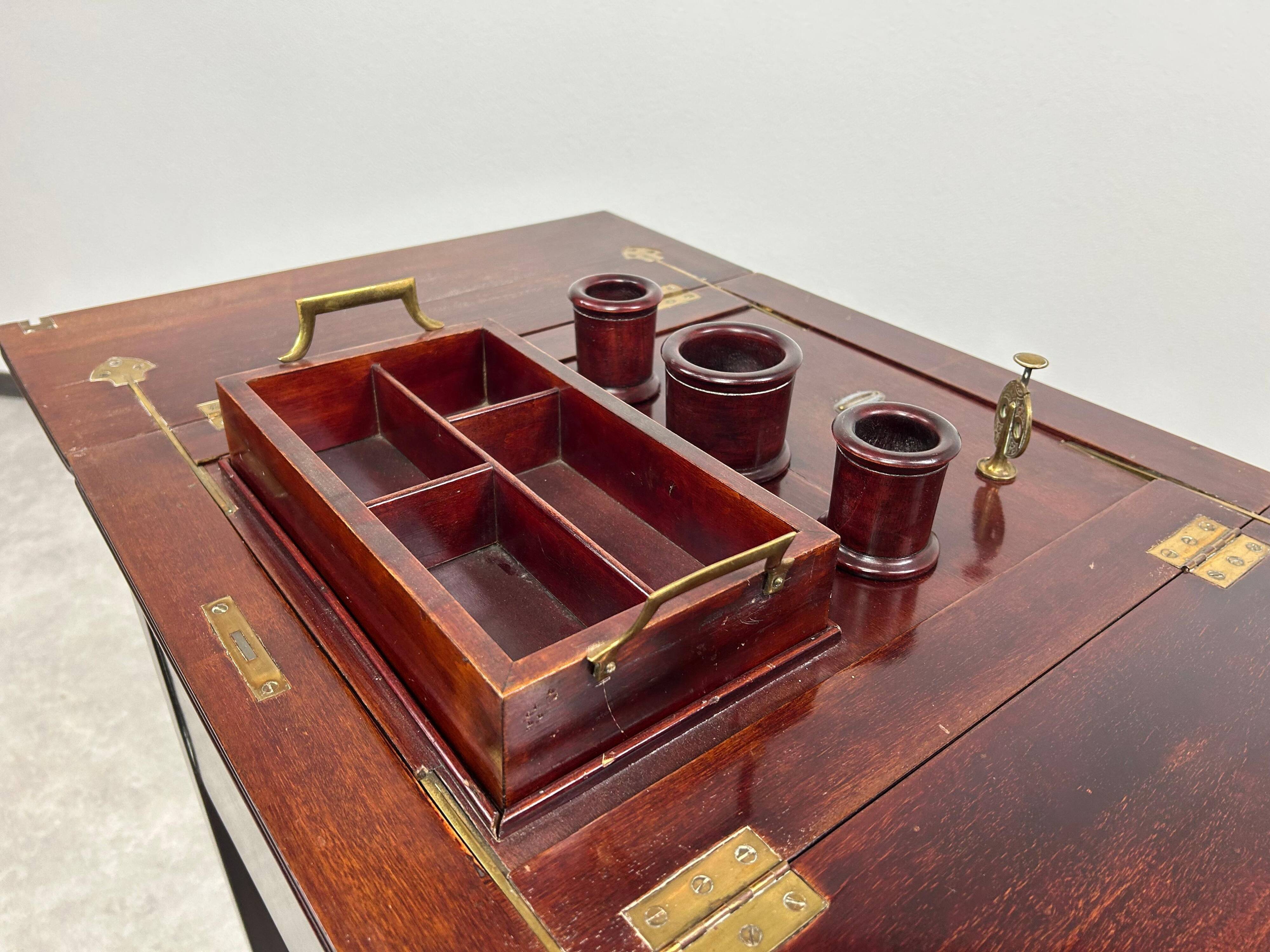 Smoking table Secession by Portois & Fix