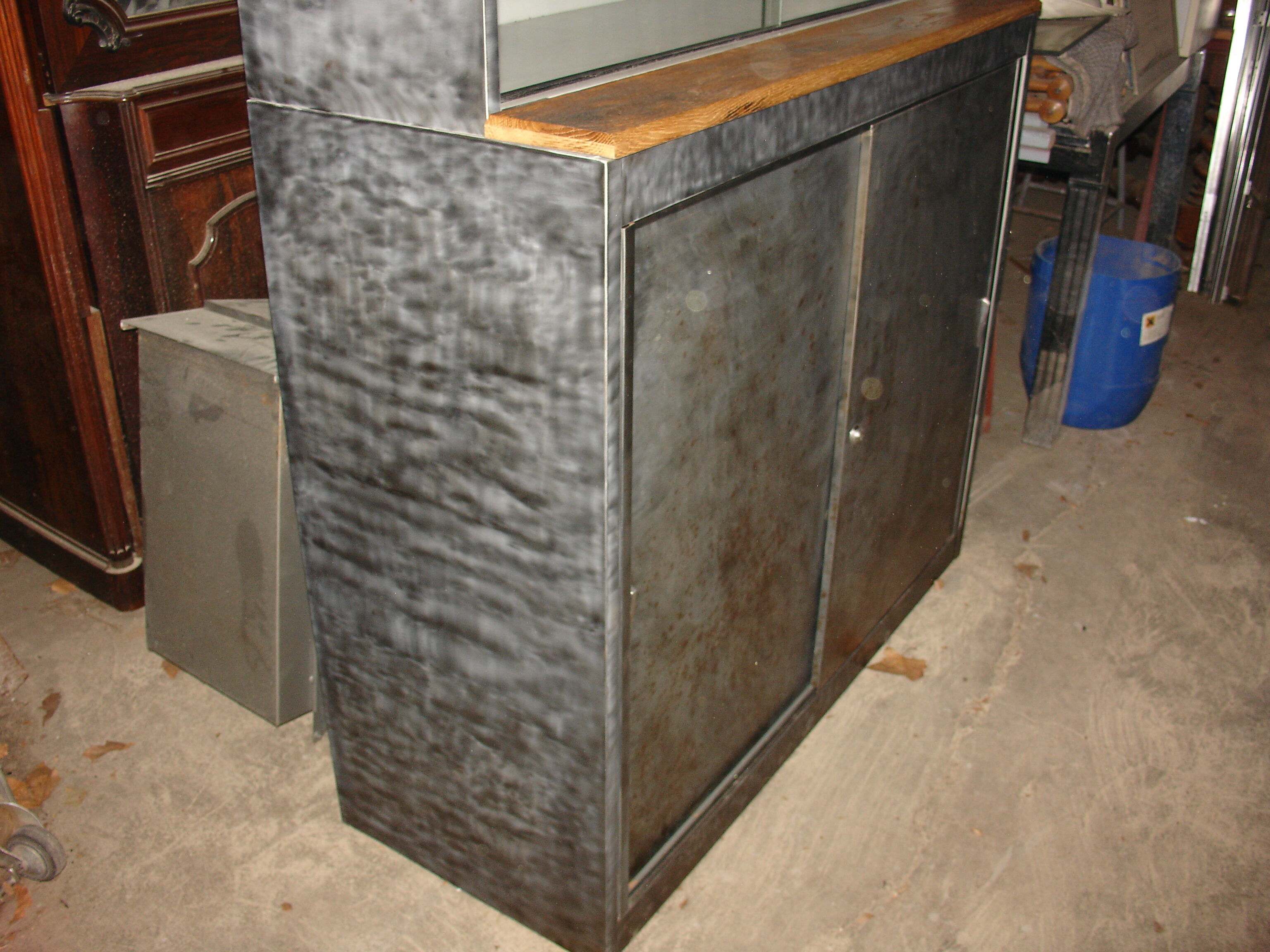 Buffet or Bookcase 2 bodies in polished and varnished steel circa 1960