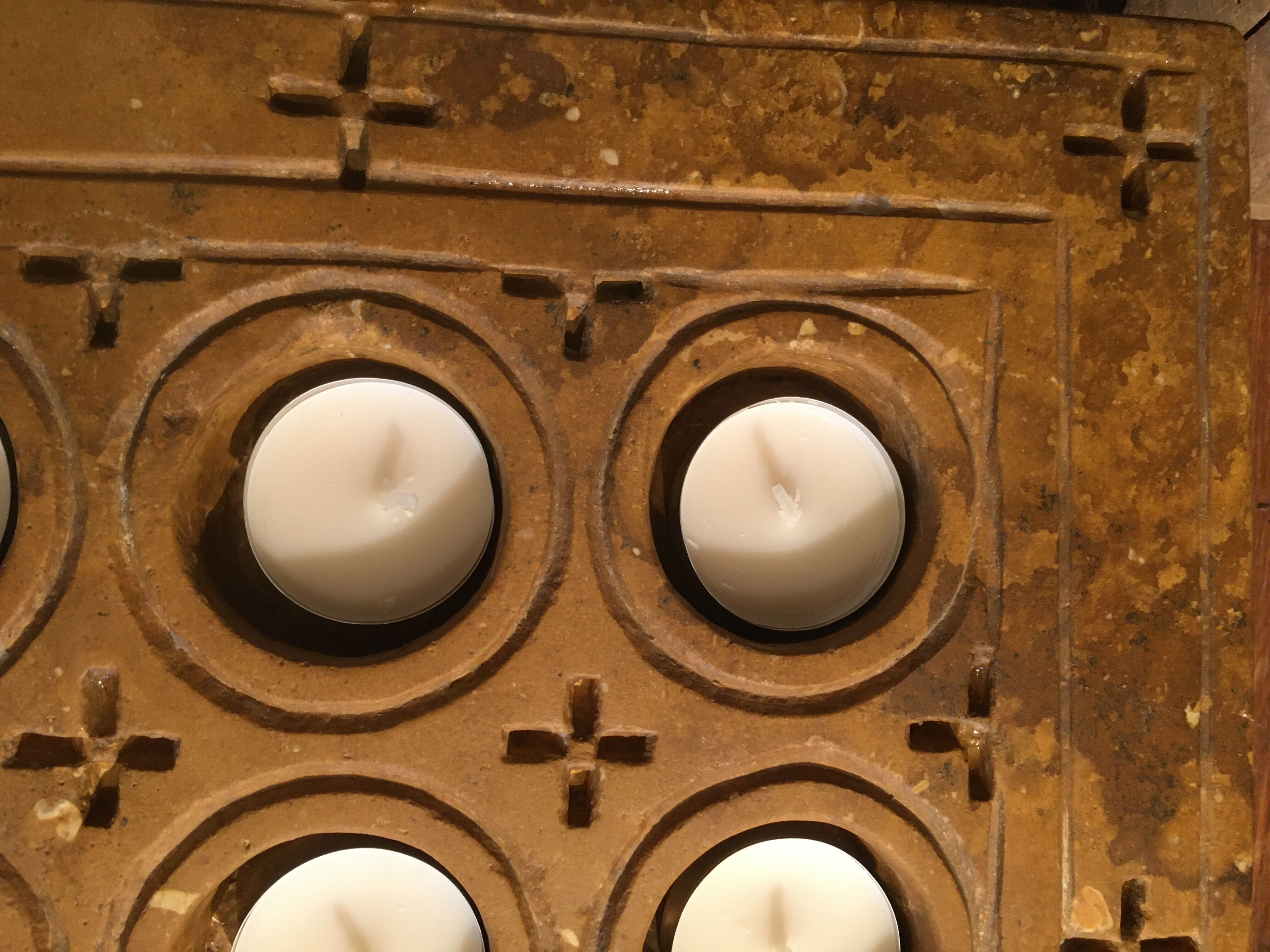 Carved candle holder "Pierre de Jaisalmer"