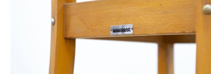 4 chairs of the Monobloc brand around 1950. Color mulching