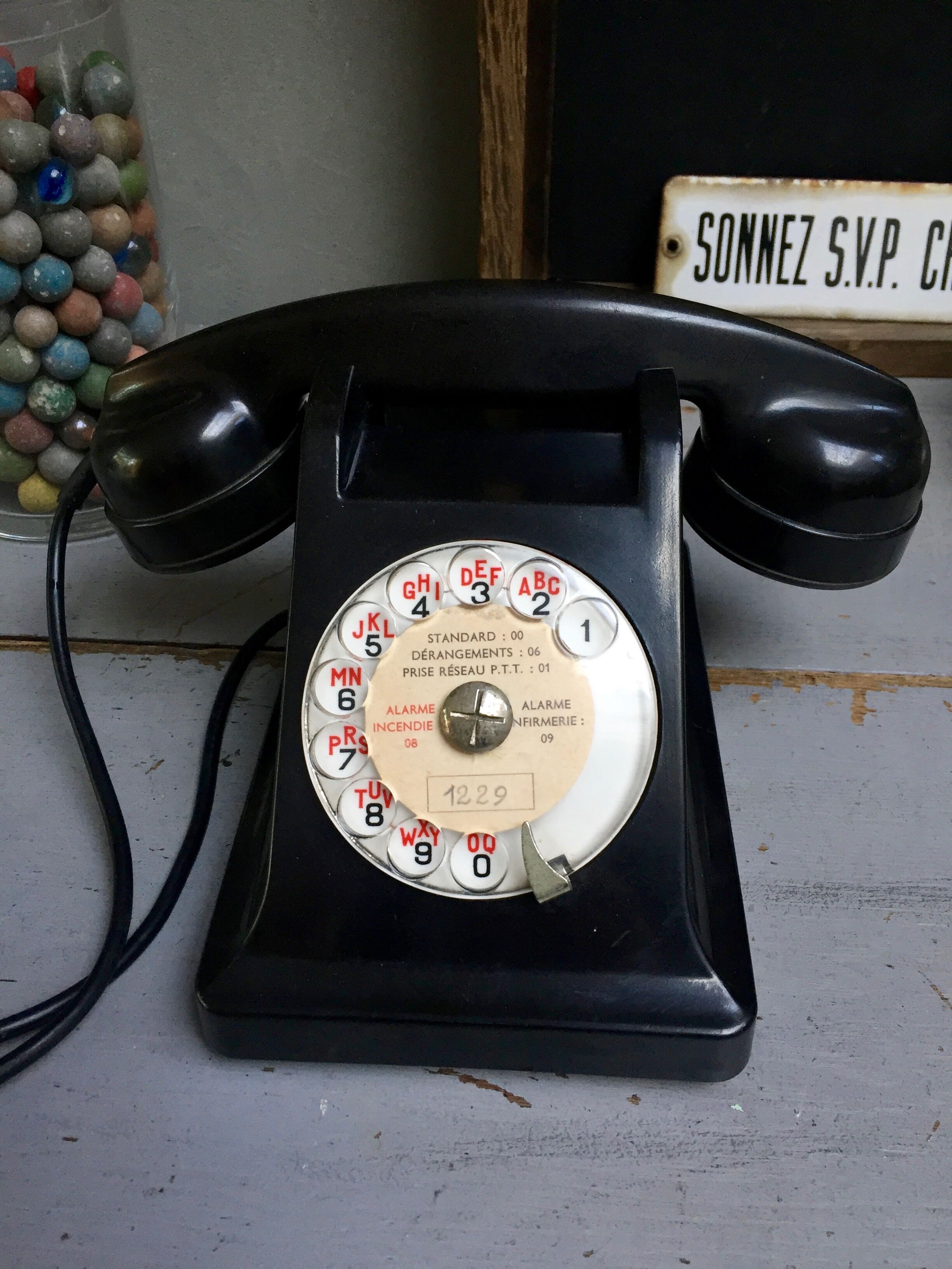 Téléphone bakélite noir