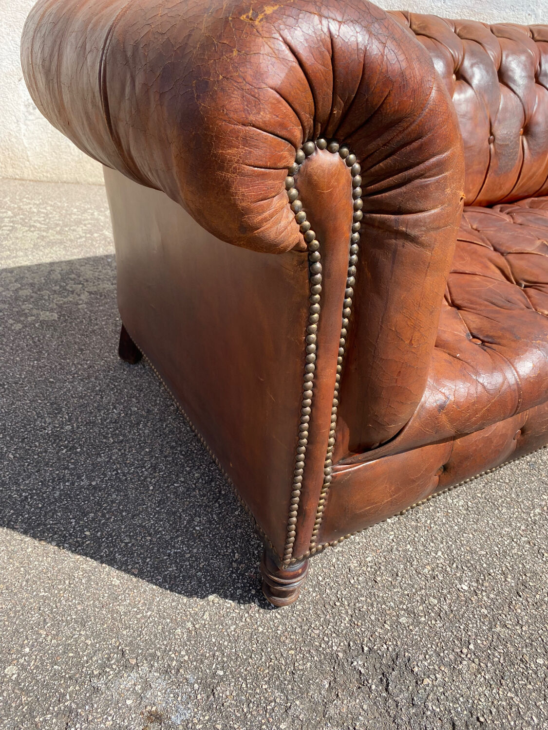 2 seater chesterfield leather sofa
