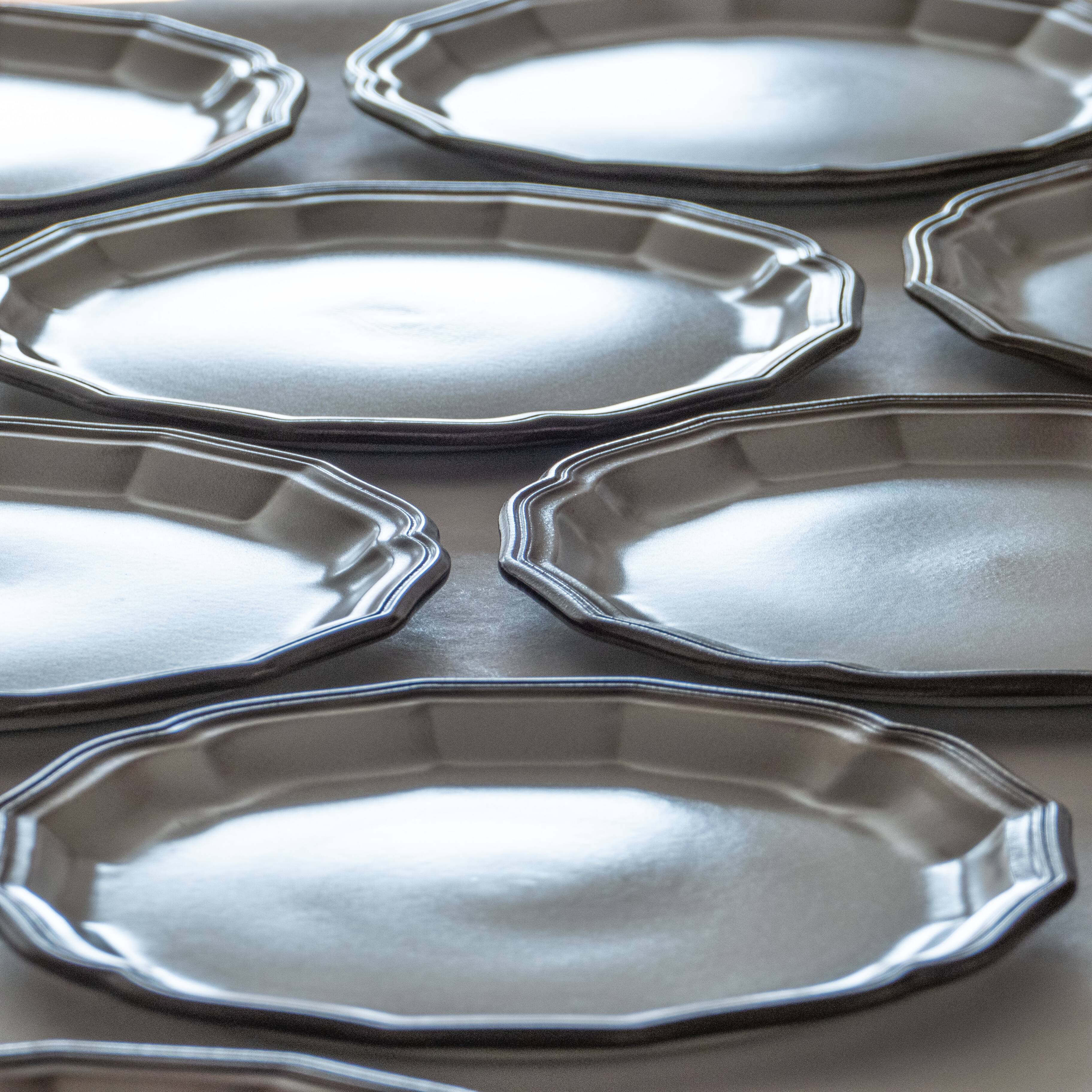 6 assiettes vintage en grès signées Salins les Bains collection "Turenne"