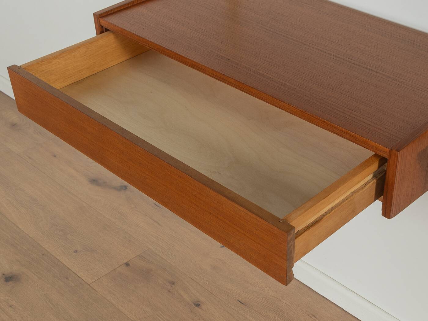 WKS-192 Wall shelf, WK Möbel