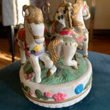Boîte à musique carrousel vintage