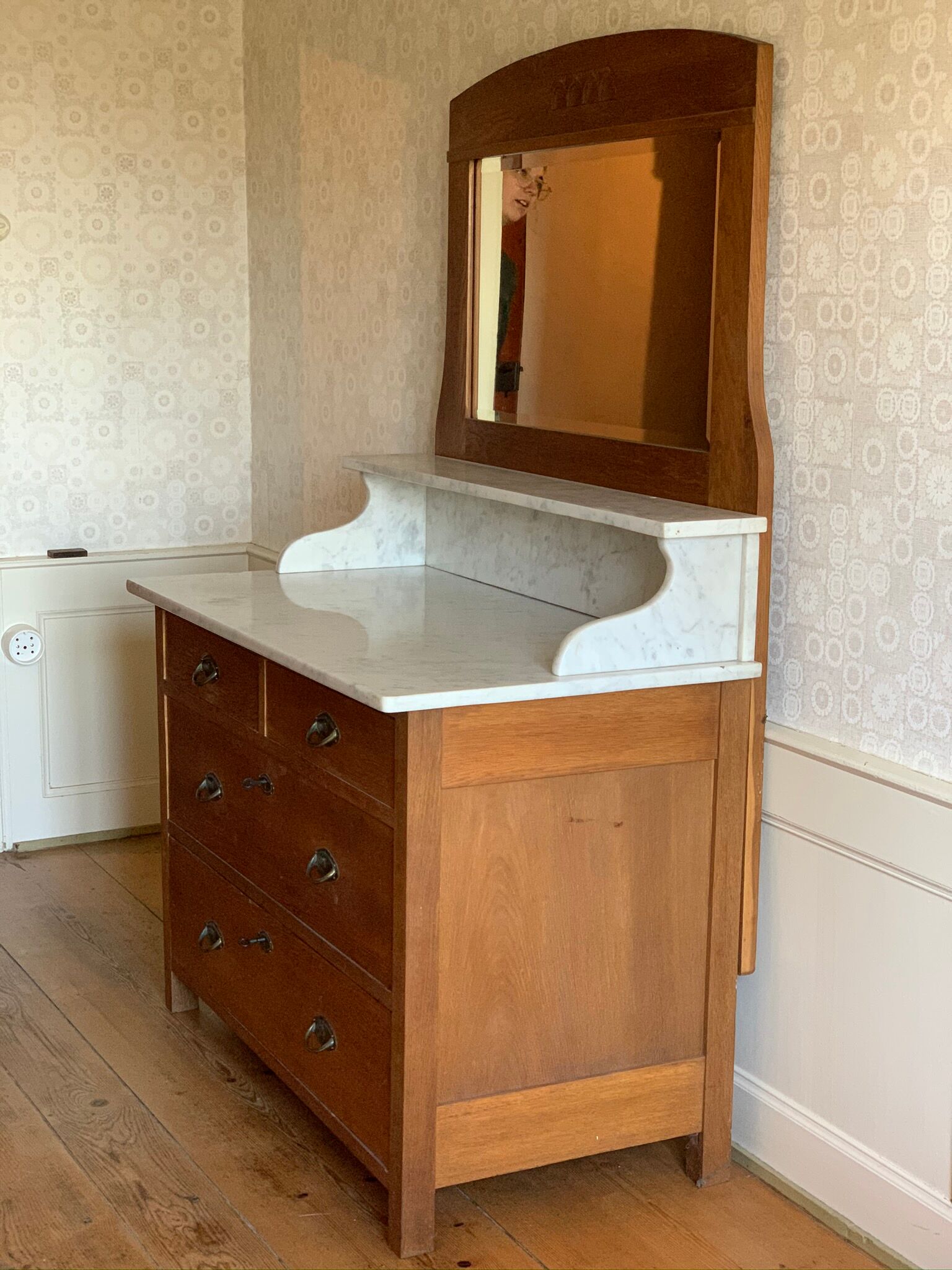 Wooden Chest of Drawers with marble top & mirror, antik country house 19th Century