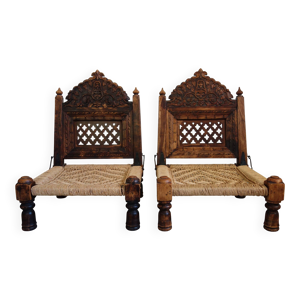 2 chaises traditionnelles