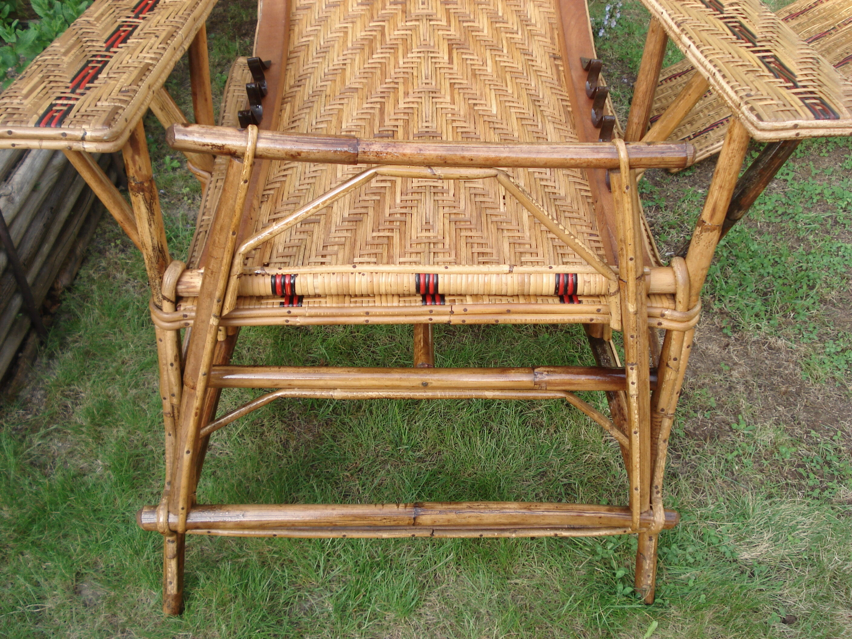 Vintage rattan chaise longue 1950