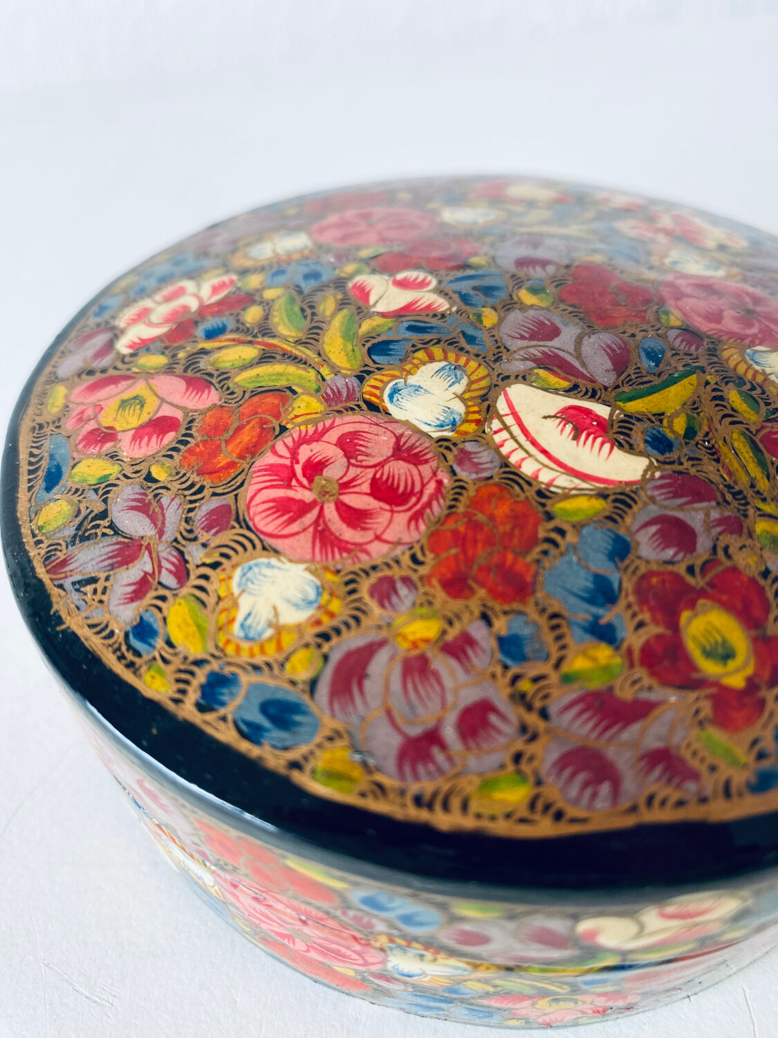 Indian papier-mâché box