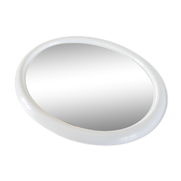 Oval mirror in white plexi, Design, 1970