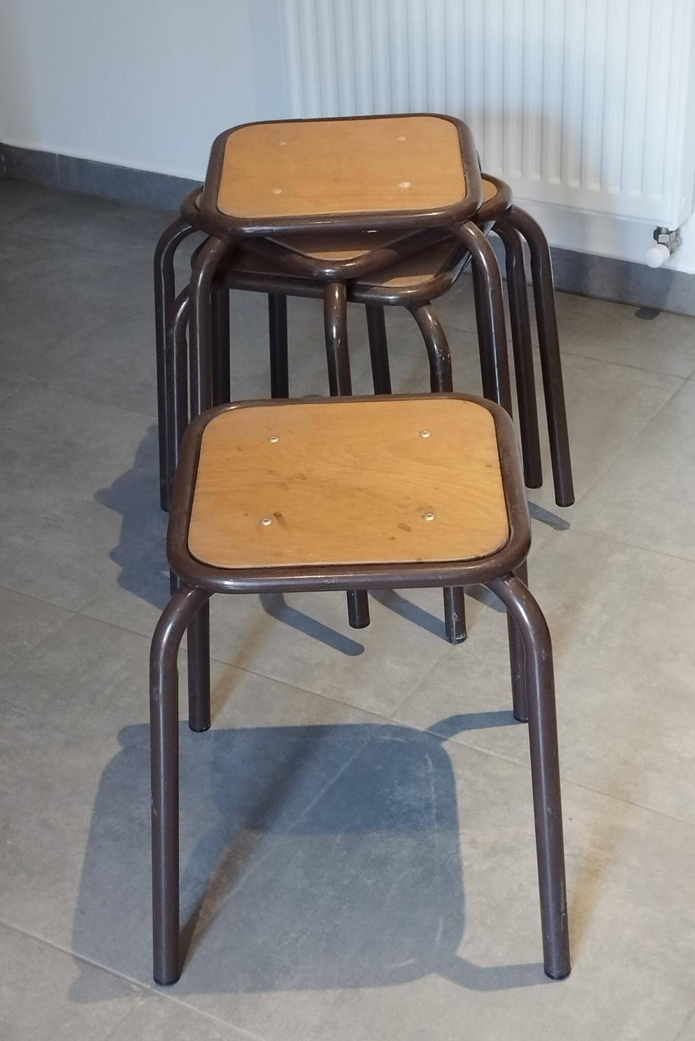 4 tabourets Mullca indus, atelier, école époque vintage