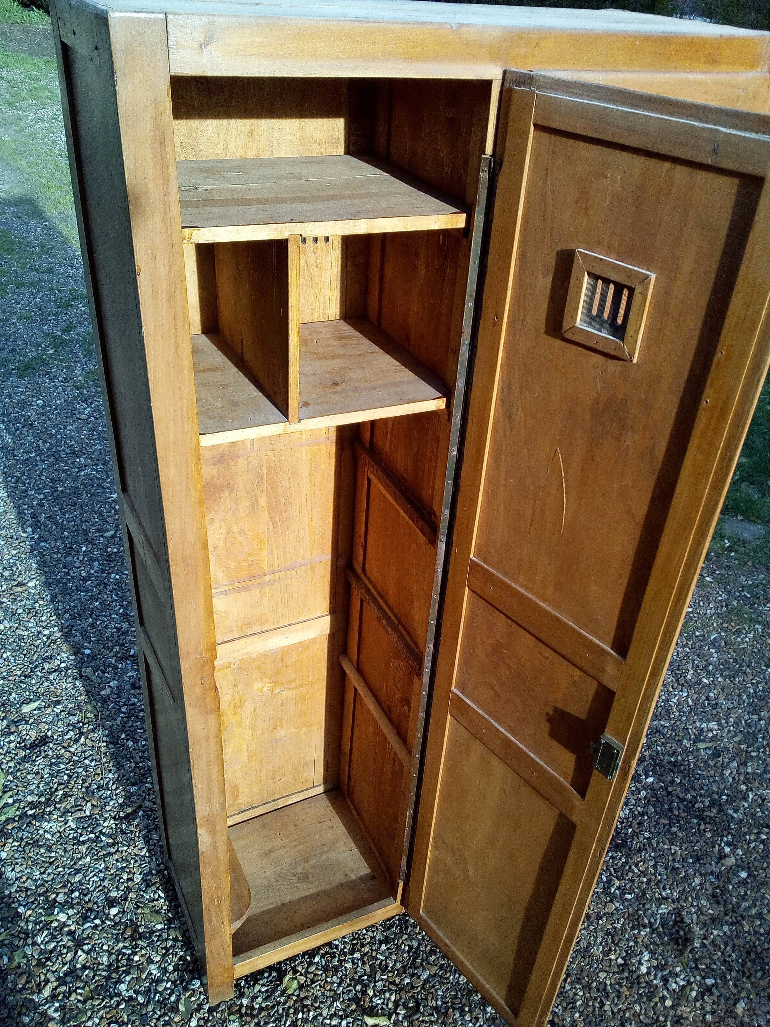 Vestaire double en bois