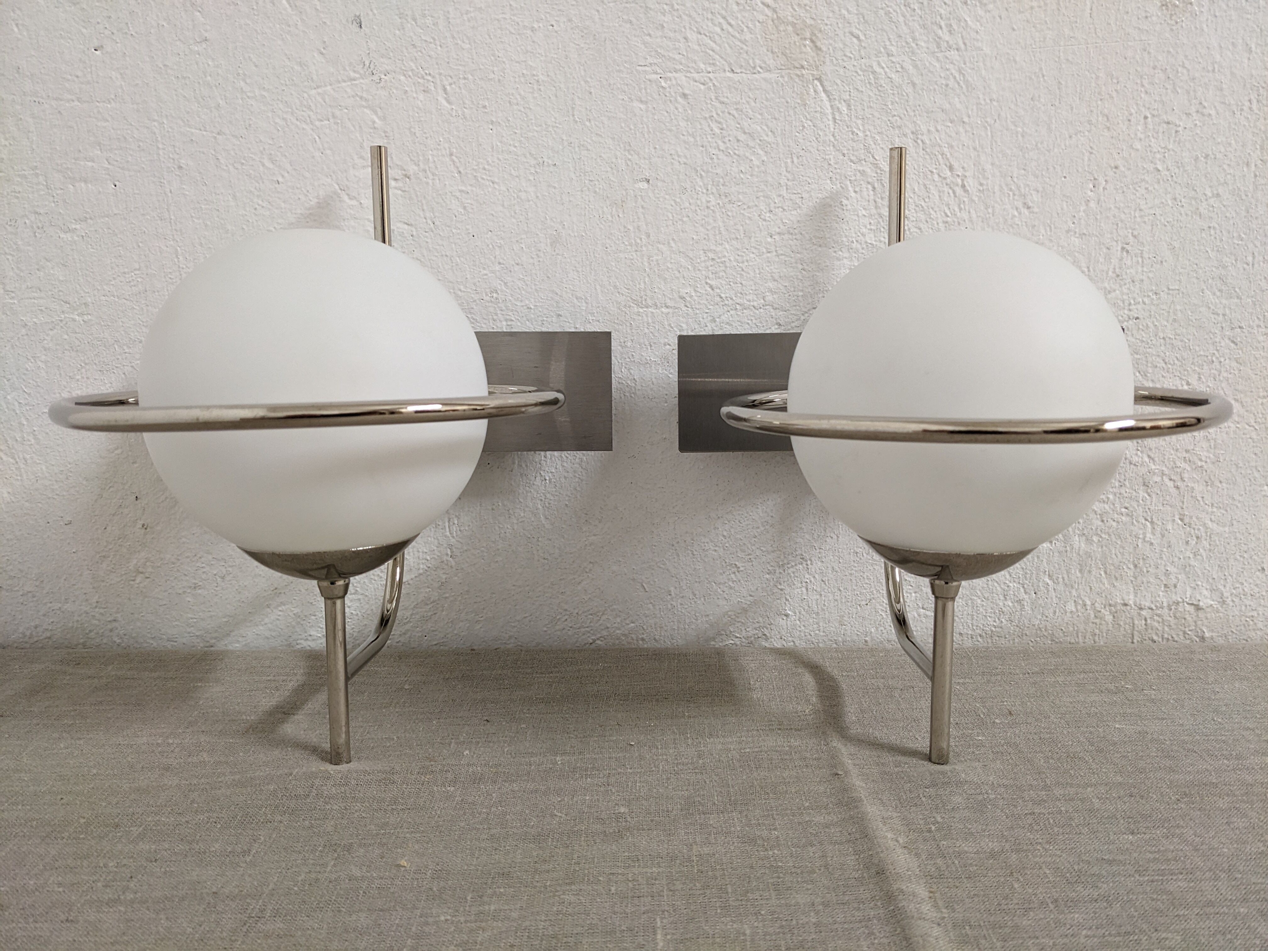 Paire d'appliques space age des années 60/70