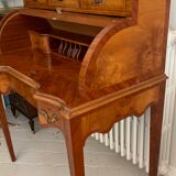 Cylinder desk