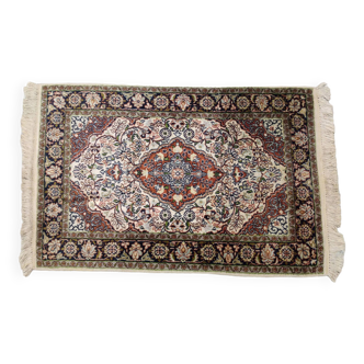 Handmade Persian rug in wool and silk