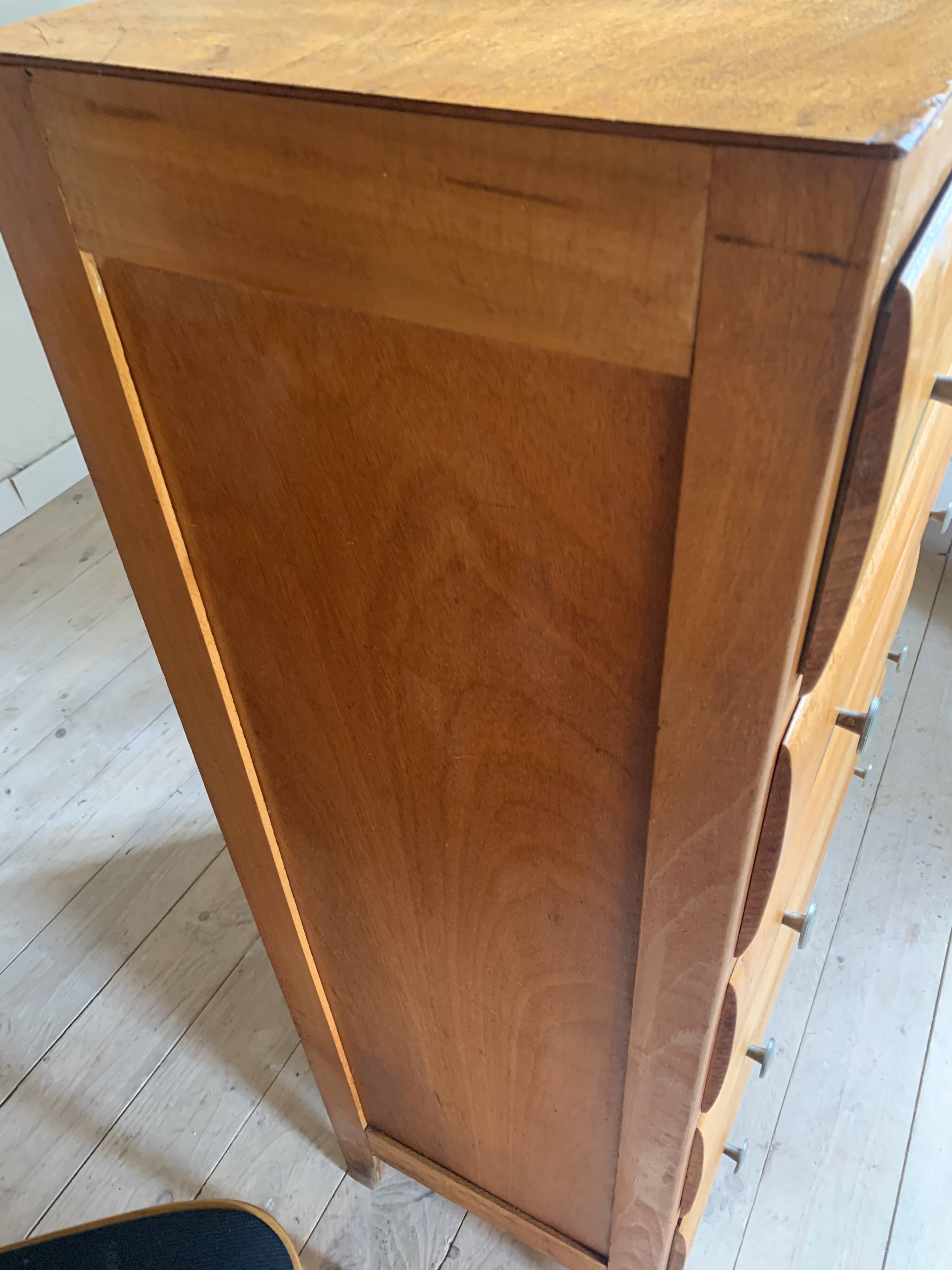 Vintage chest of drawers