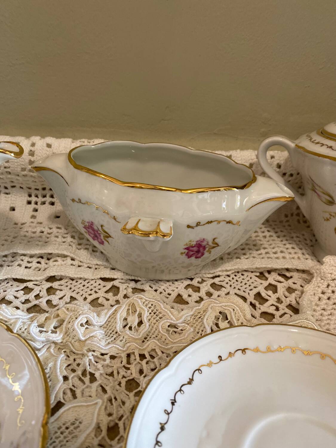 Porcelain coffee or tea service
