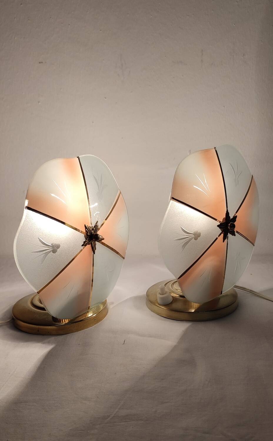 Par de lámparas de mesa de cristal. Spain, 1970s.