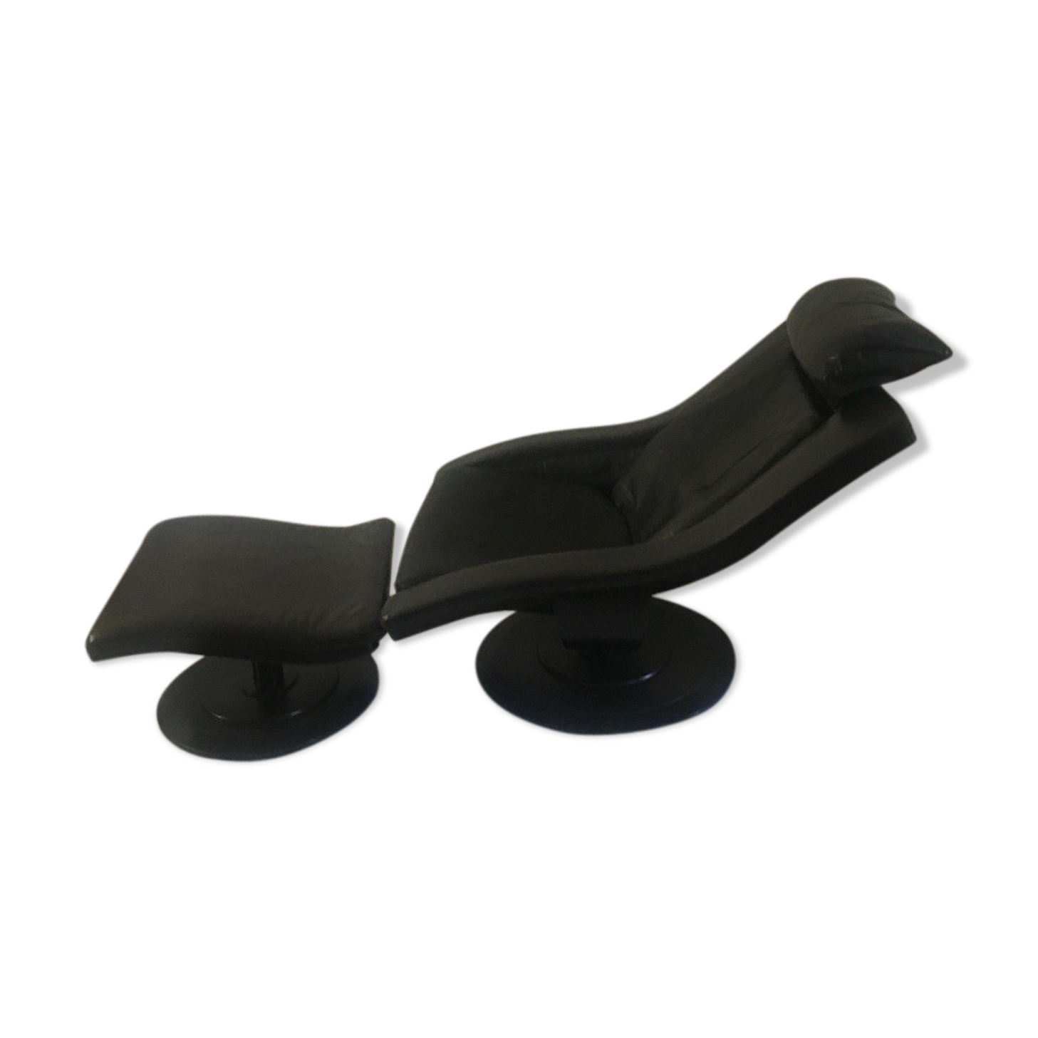 Lounge and ottoman chair by Takashi Okamura and Erik Marquardsen for Nelo